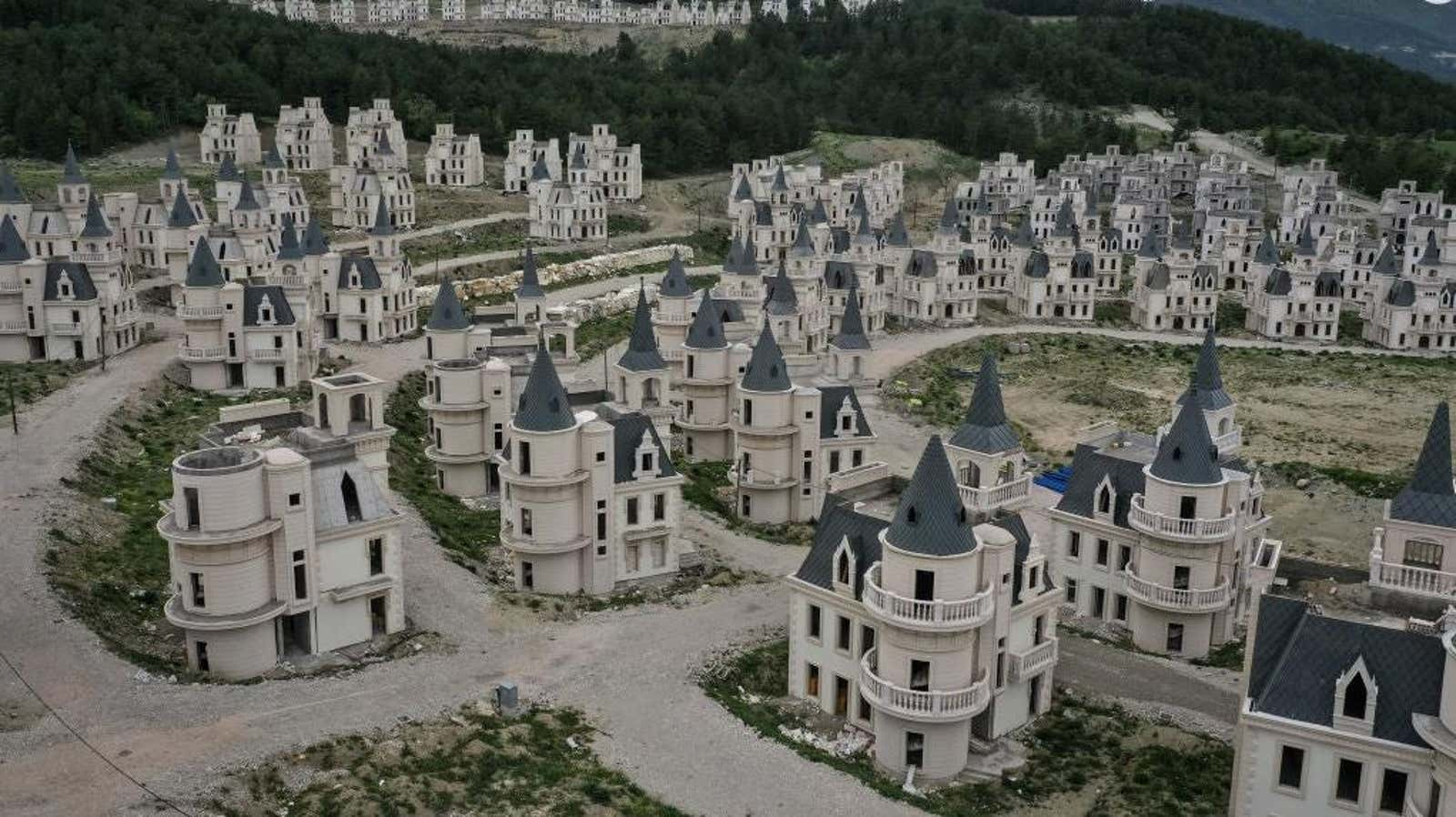 Burj Al Babas – Turkey’s Famous Ghost Town of Fairytale Castles - Paste ...