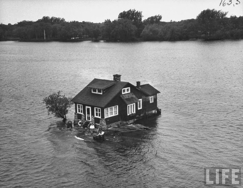 There Is A Small Cluster Of Over 1,000 Tiny Islands Where Residents Get Their Own Private Island