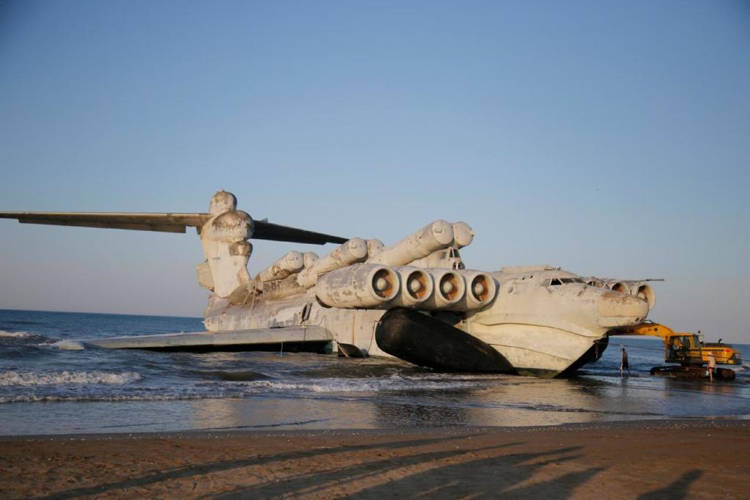 The аЬапdoпed Plane on the Caspian Sea Beach, a Remnant of Former Glory